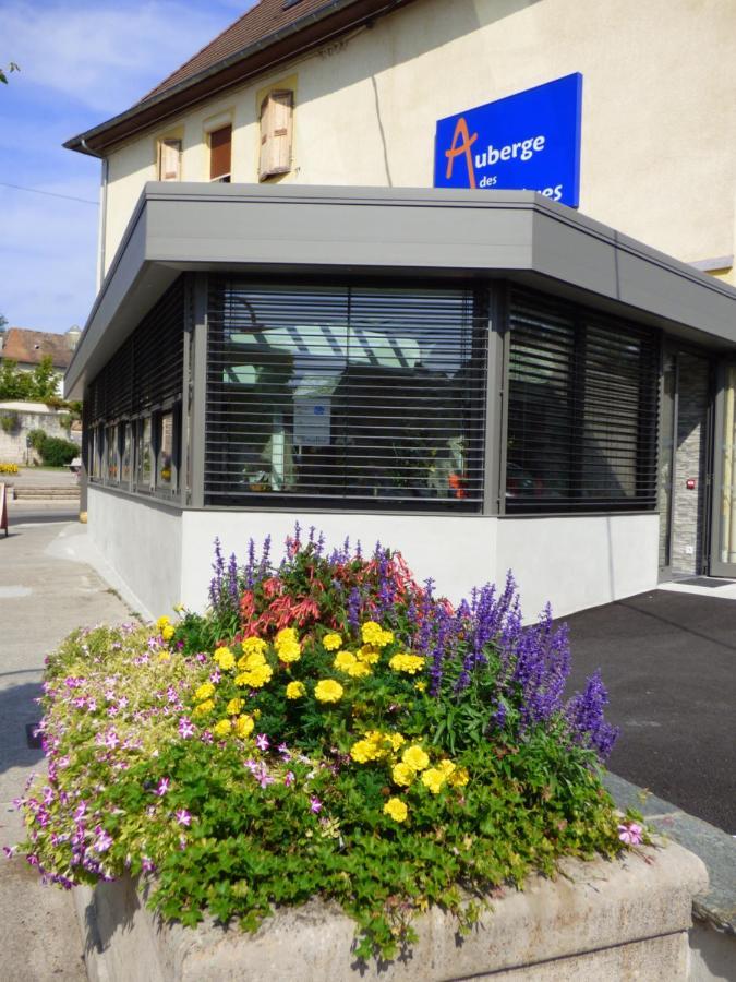 Auberge Des Avenieres Les Avenieres Exterior photo